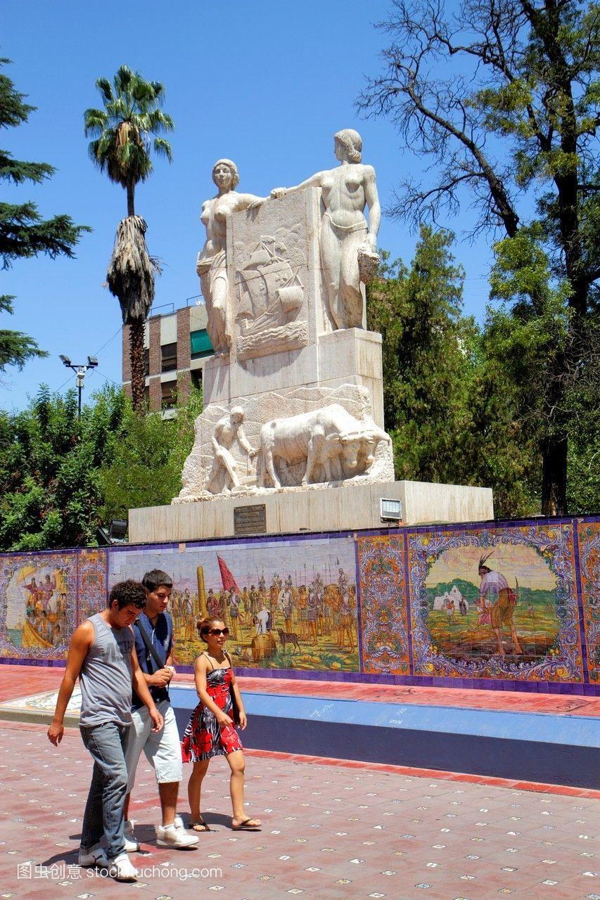 阿根廷门多萨西班牙广场西班牙兄弟会纪念碑,