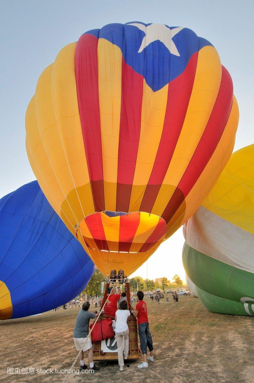 欧洲气球节。西班牙最大的热气球节,也是欧洲