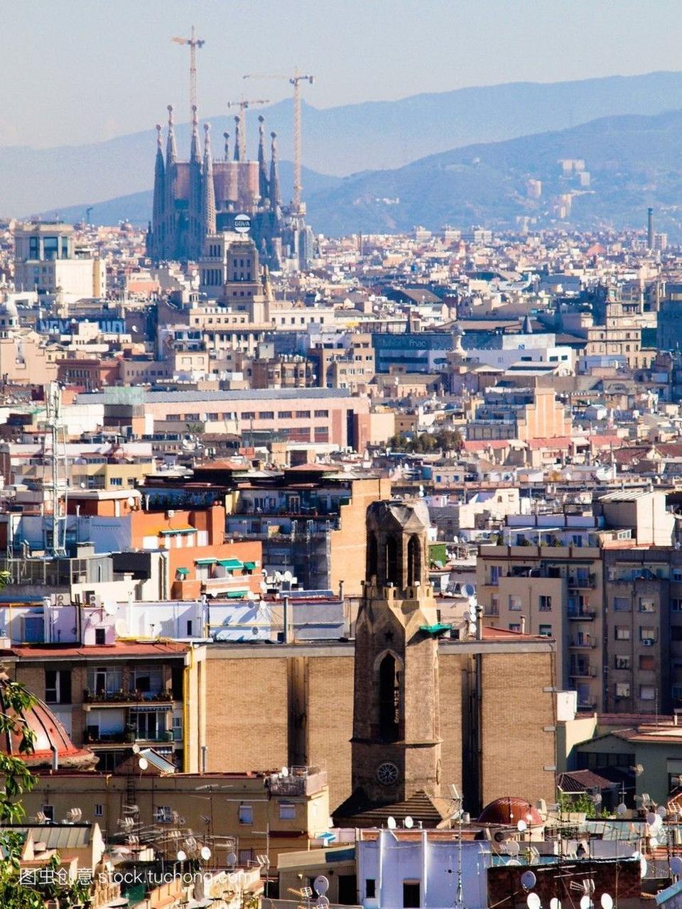 城市城市景观。回圣家堂。位于西班牙巴塞罗那