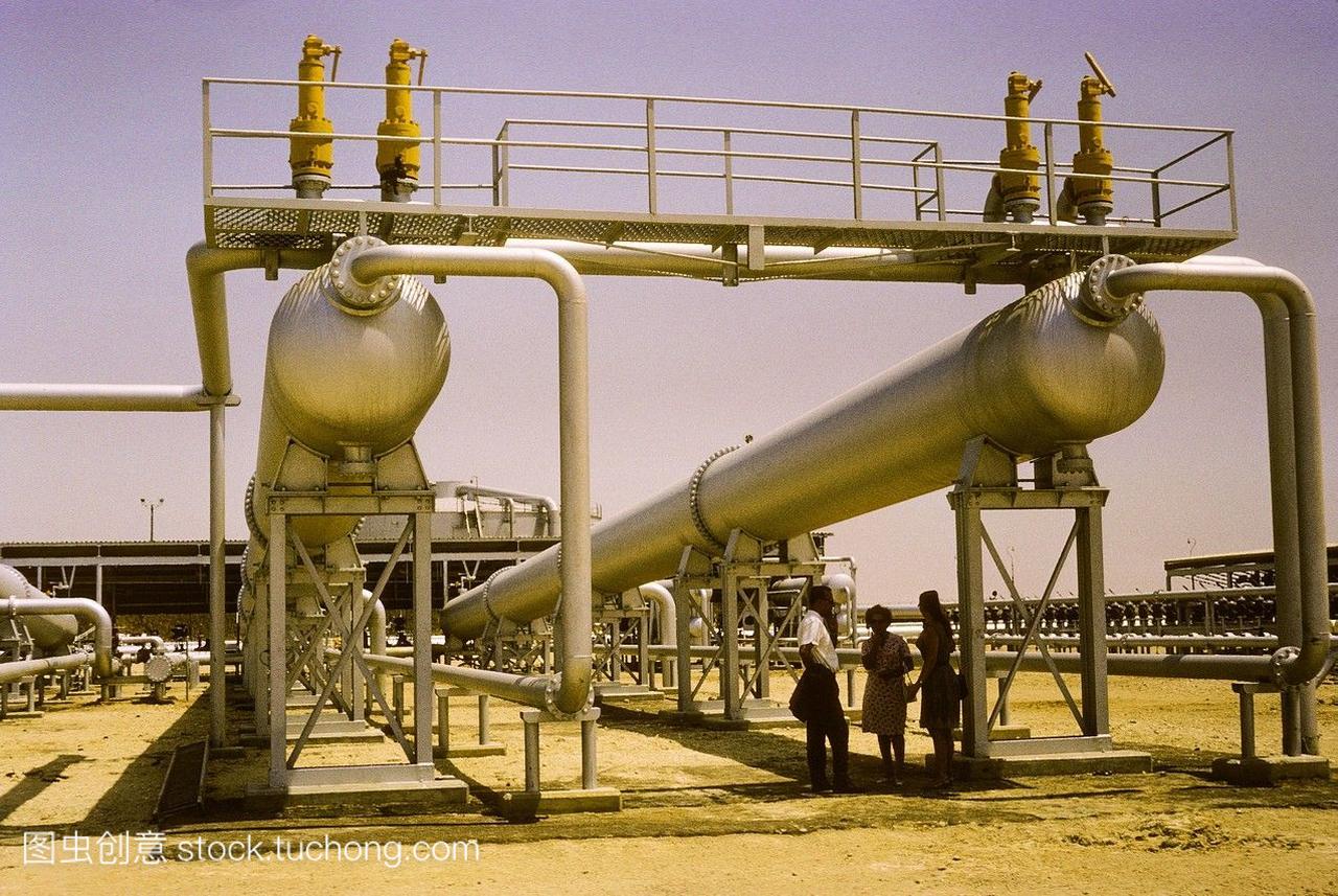 1966年10月科威特。科威特石油公司收集站,靠