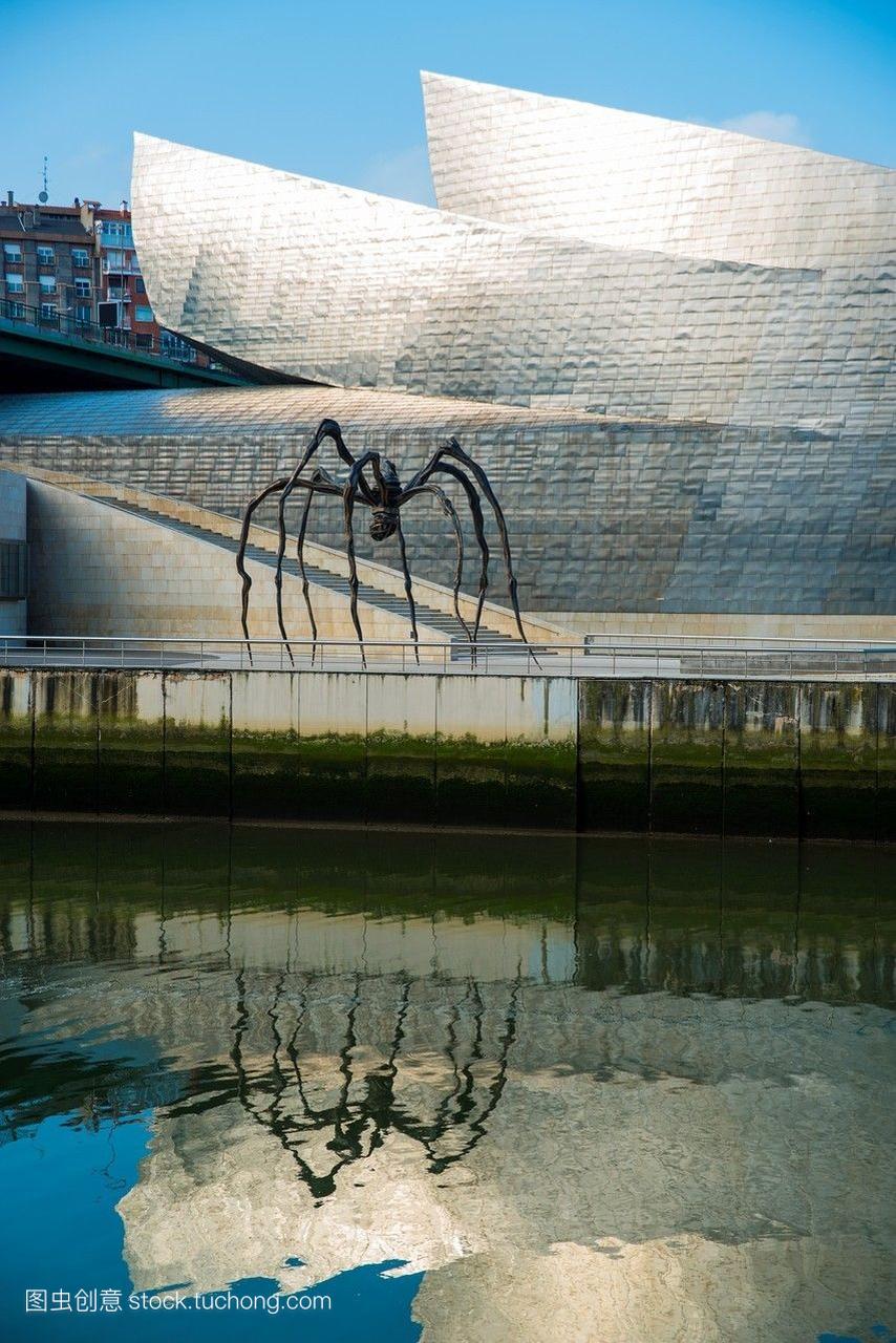 蜘蛛妈妈和古根海姆博物馆。毕尔巴鄂。西班牙