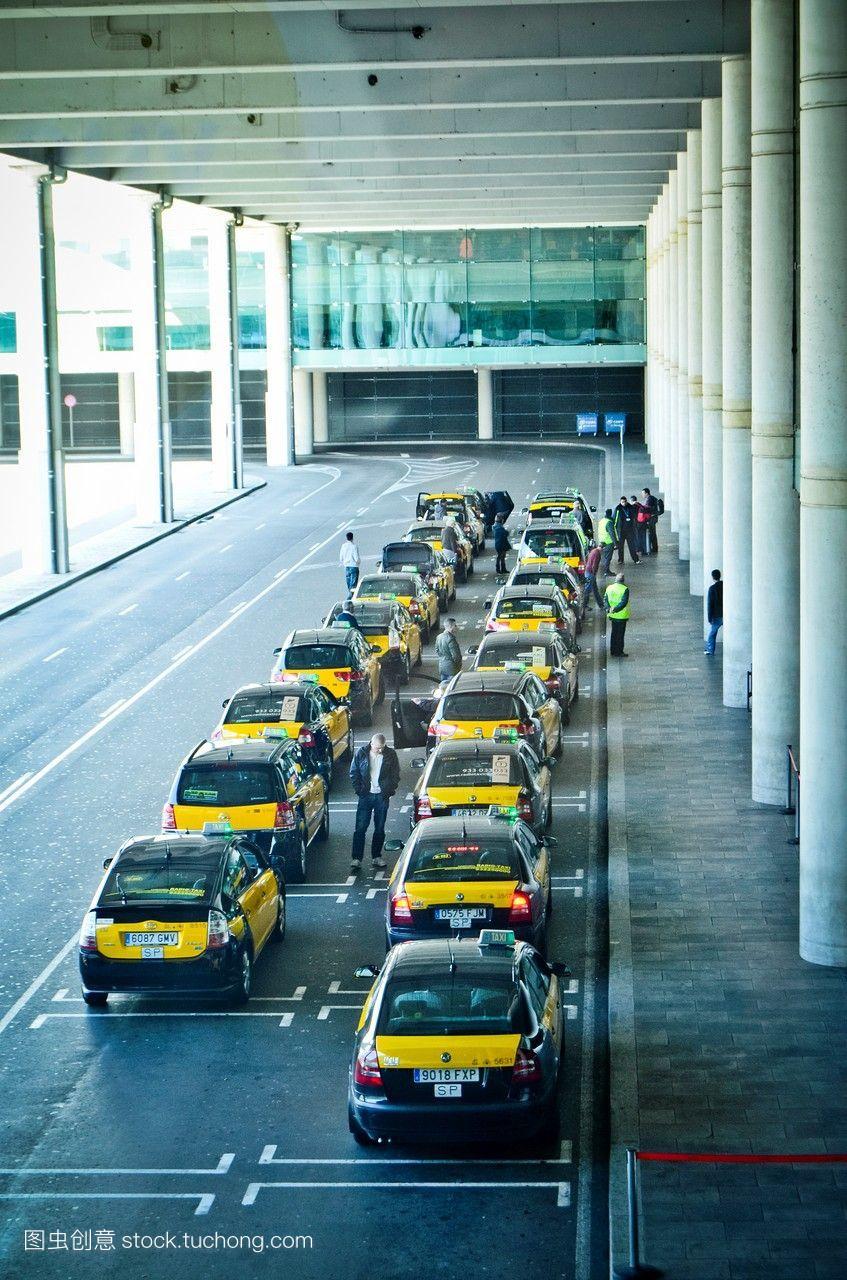 出租车队伍。机场巴塞罗那西班牙加泰罗尼亚。