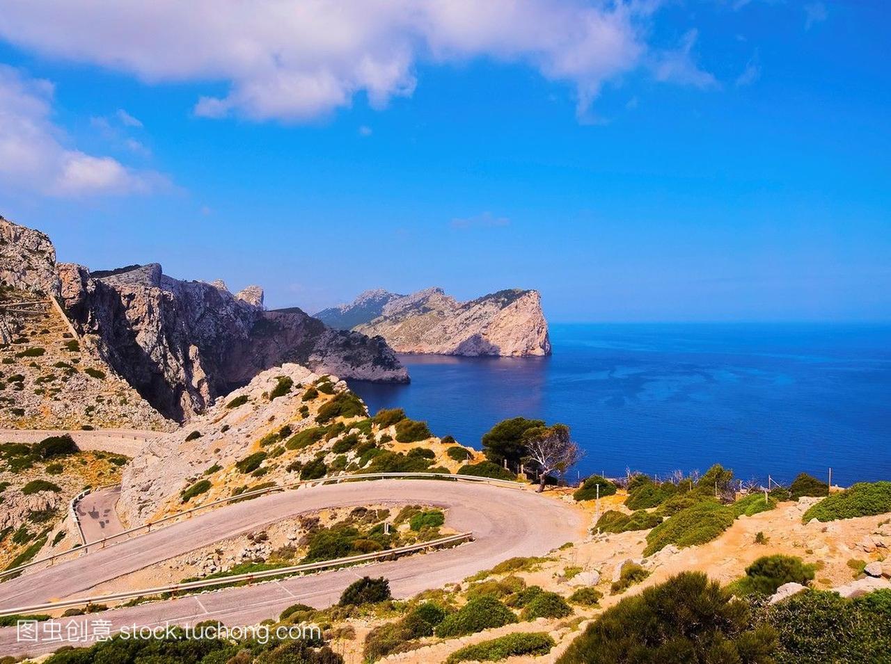 西班牙巴利阿里群岛马略卡岛的景观。