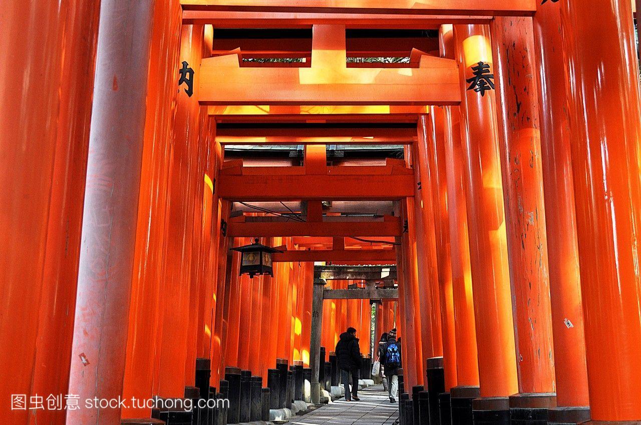 京都,日本,排长队,在神社入口处或神社入口处常