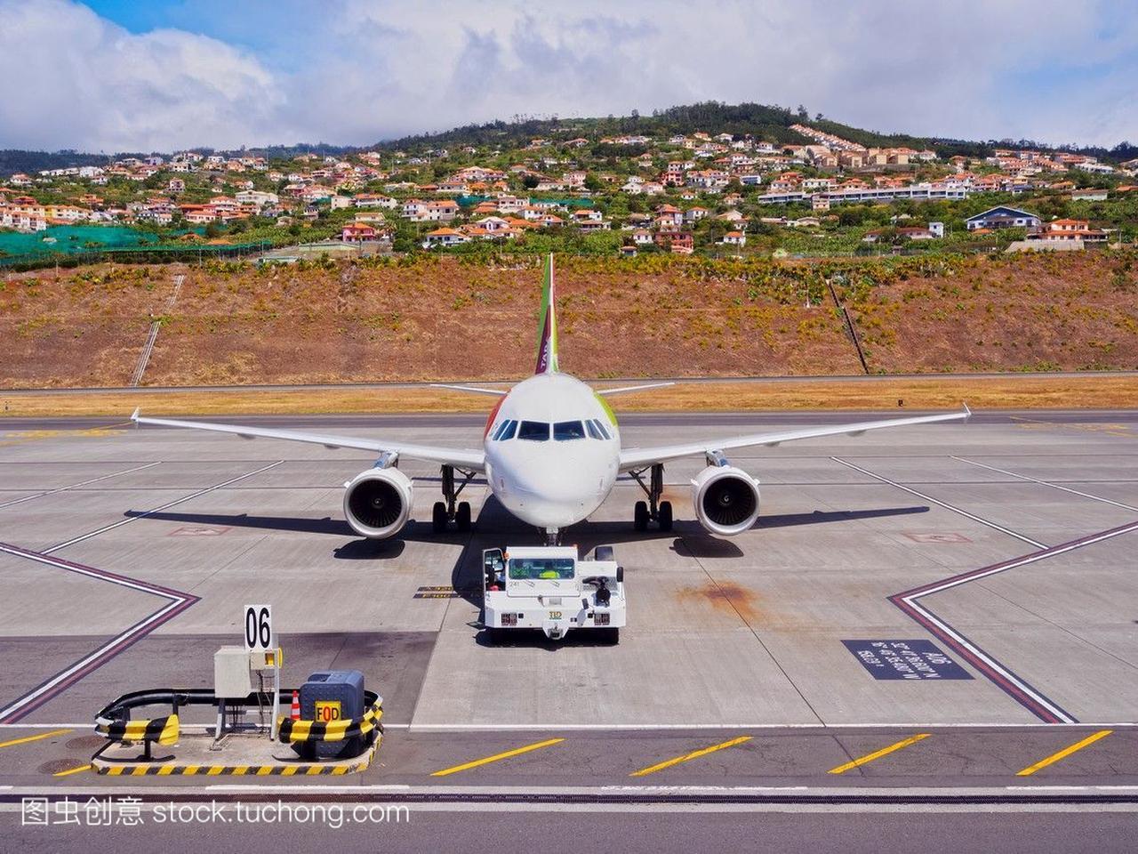 葡萄牙,马德拉,葡萄牙飞机在马德拉机场。