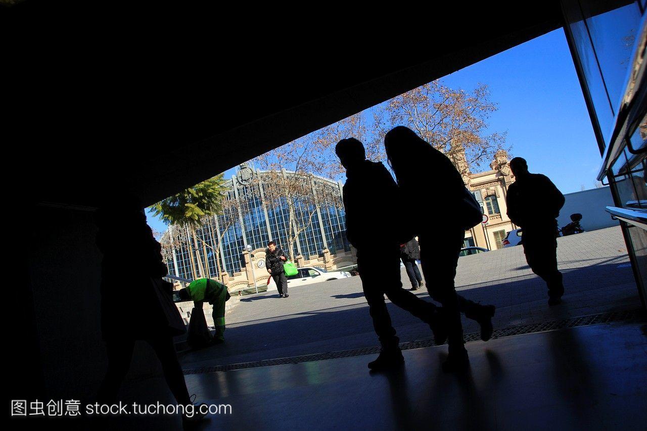 弧deTriomf地铁站。位于西班牙巴塞罗那。
