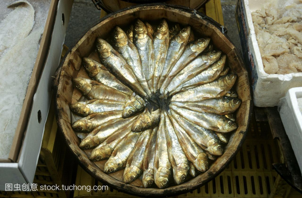 增值税西班牙烟熏沙丁鱼市场摊位