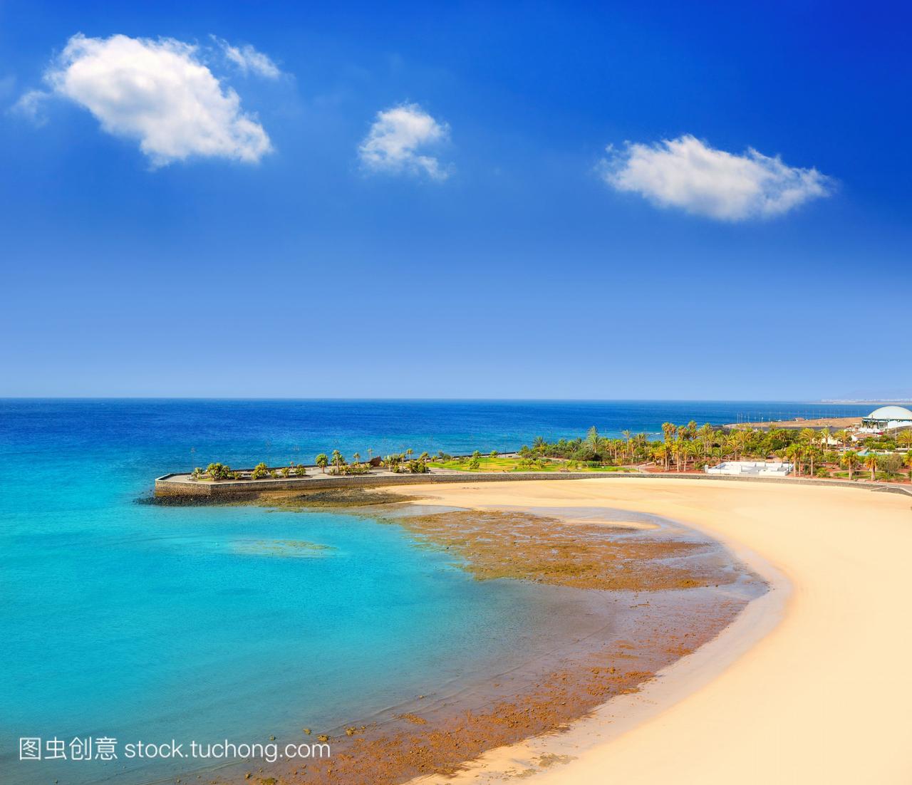 在加那利群岛，亚瑞西夫·兰扎罗特·普拉亚·德·迪普托海滩鸟瞰图