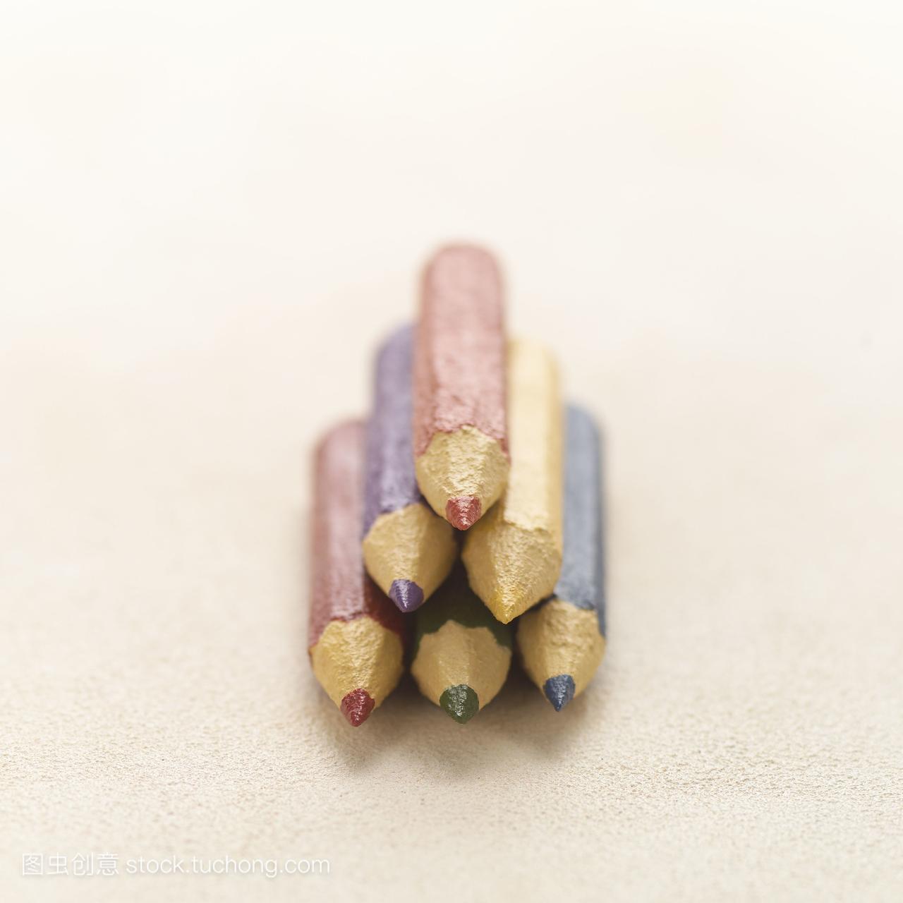 lustrations,still life,craft,colorful,miniature,pencil,