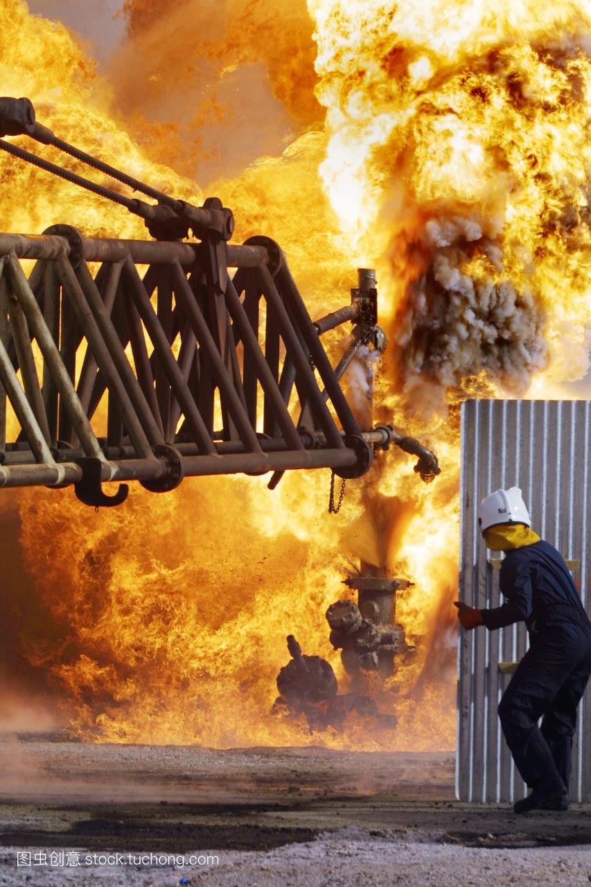 油井着火。科威特石油公司kuwaitoilcompany科