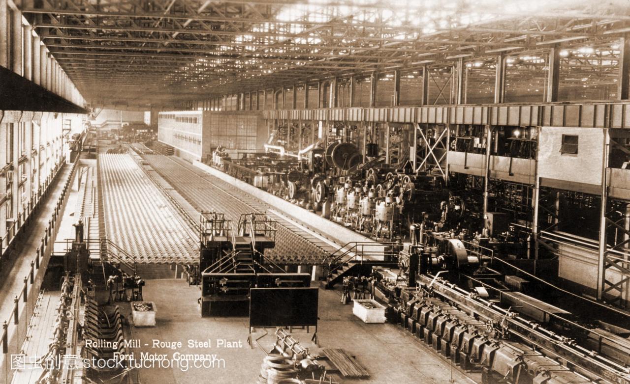 20世纪初钢铁厂。这是福特汽车公司炼钢厂在