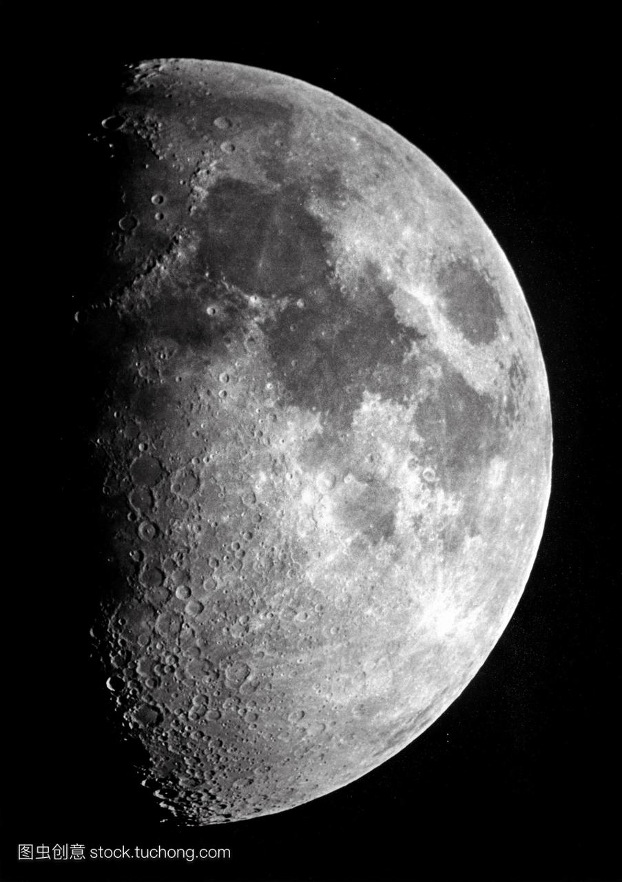 rewainsliecommon1841-1903拍摄。据说月亮在