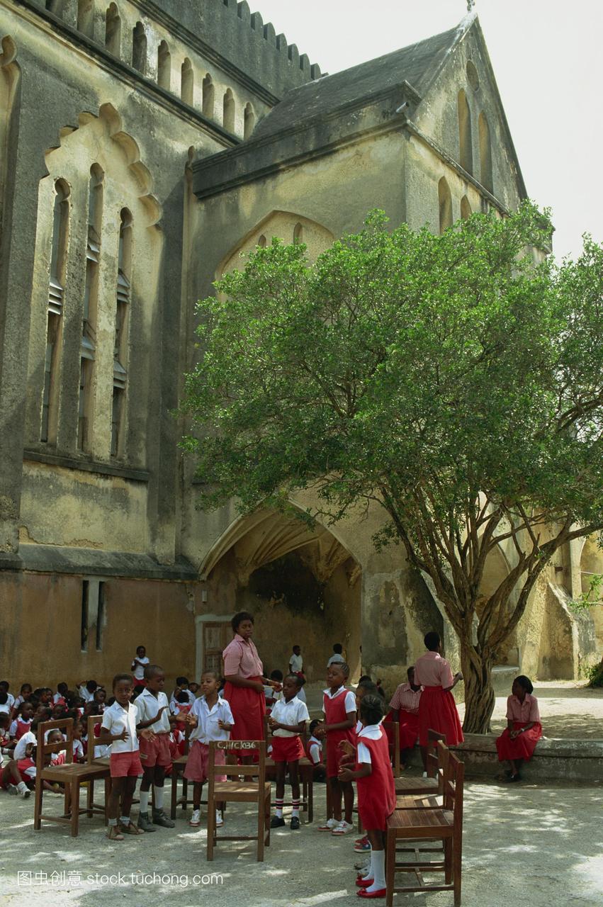户外课基督的教会桑给巴尔,坦桑尼亚,东非,非洲