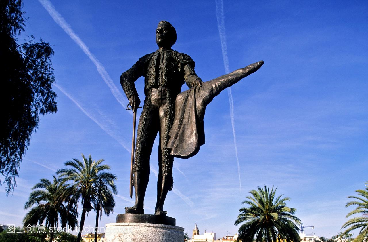 安达卢西亚西班牙塞维利亚斗牛士的雕像