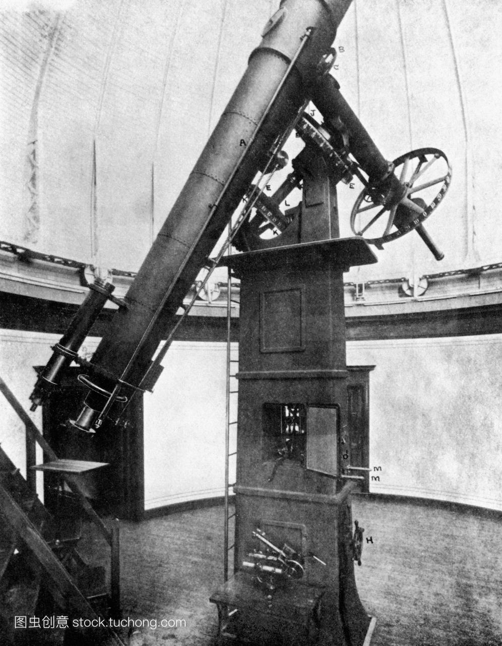 花天文台18英寸45厘米折射望远镜在花天文台
