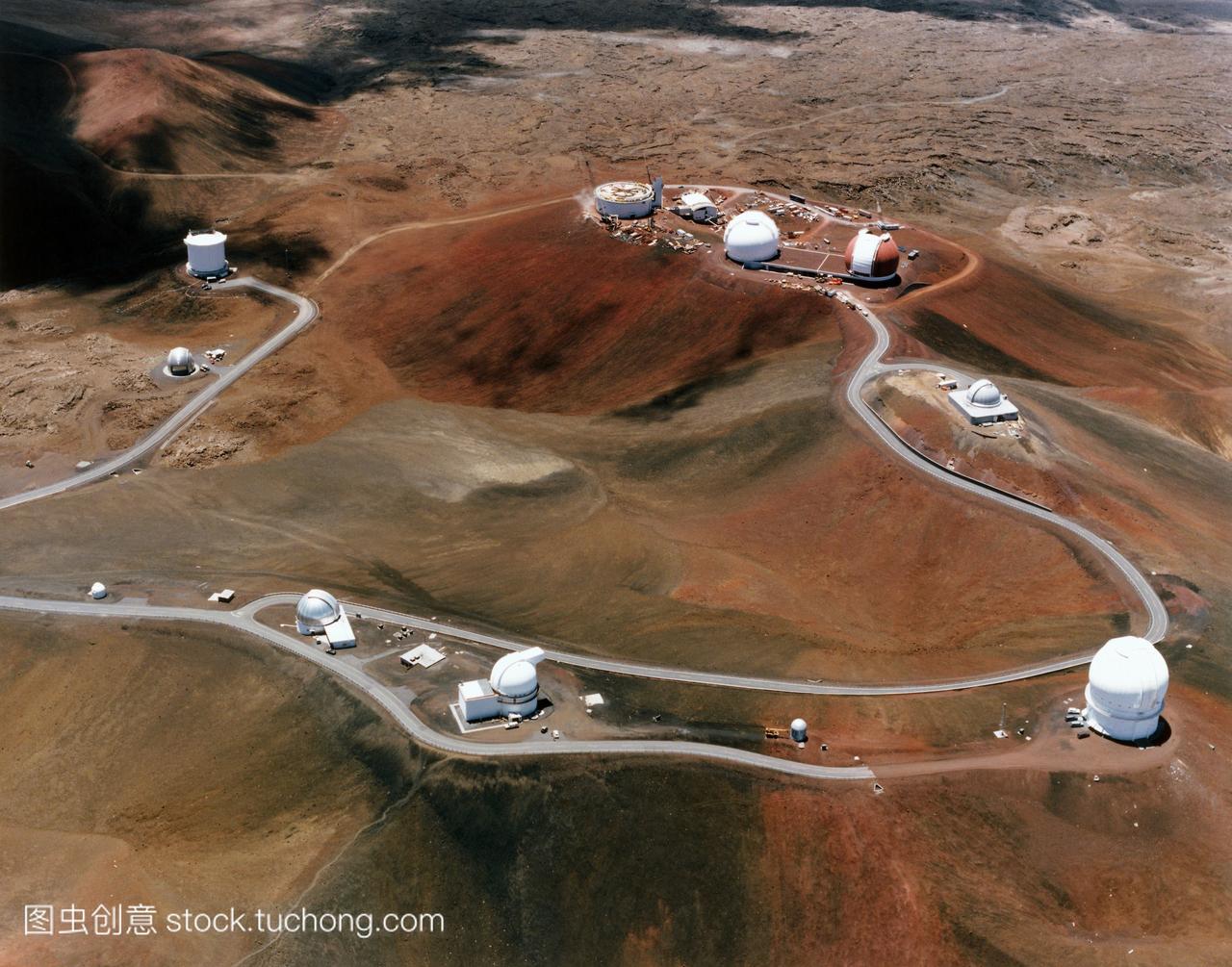 火山4200米高山顶上的望远镜,是世界上最好的