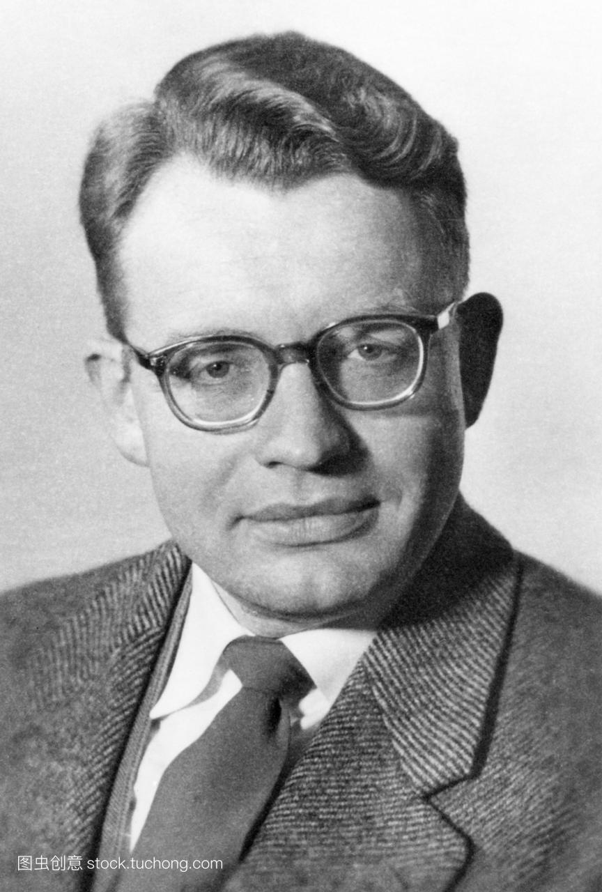 亨德里克卡西米尔1909-2000荷兰物理学家。卡