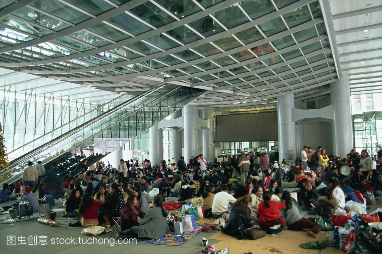 中国内地,香港,中环,菲律宾移民工人在汇丰大厦