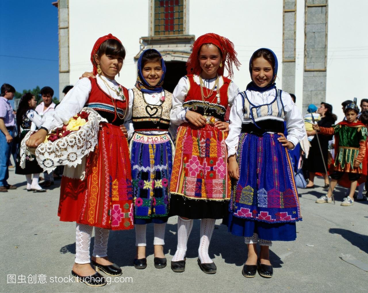 葡萄牙,vilafrancadolima,玫瑰节\/女孩穿着地区\/