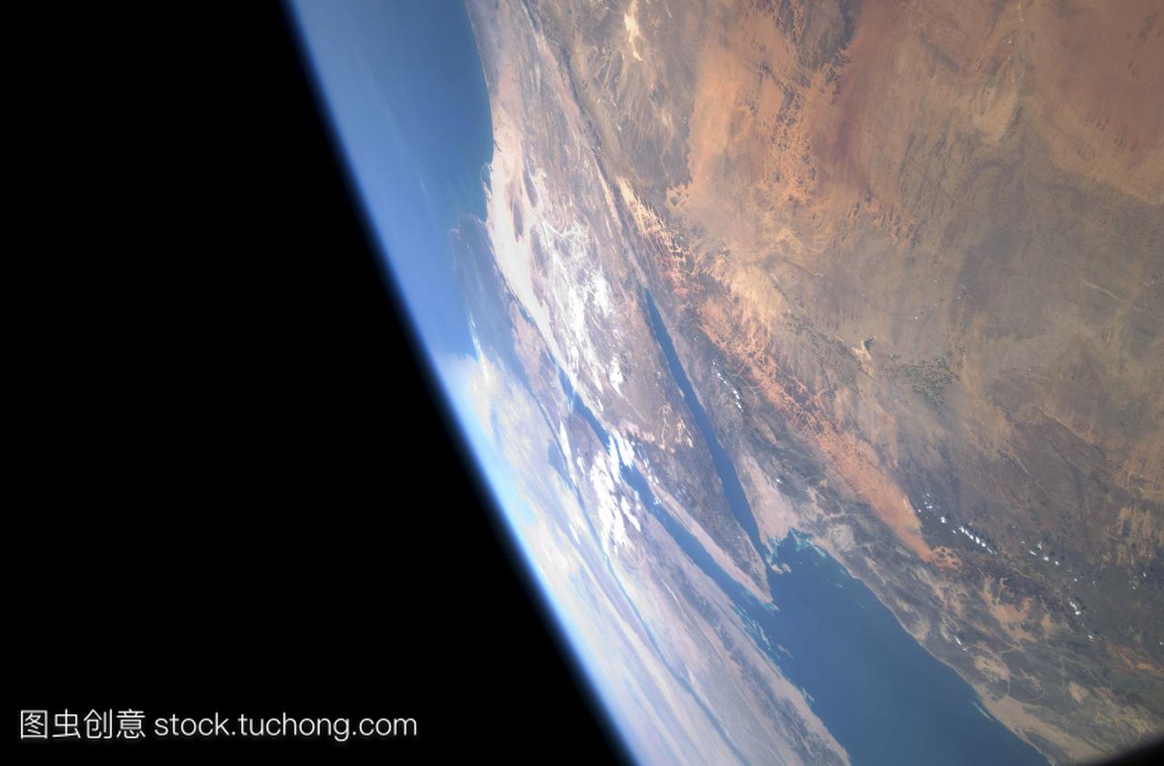 球从太空宇航员的照片。sts-125机组人员在航