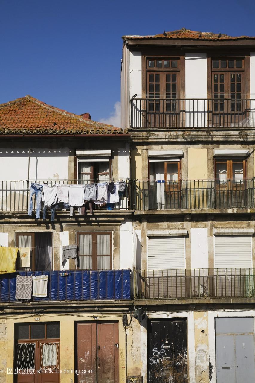 一个住宅公寓;葡萄牙的波尔图街头