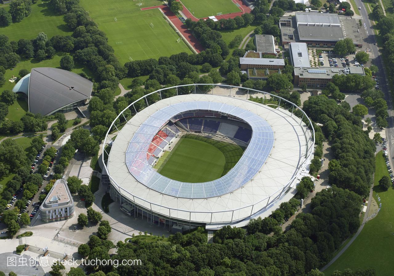 德国,汉诺威,足球体育场的鸟瞰图
