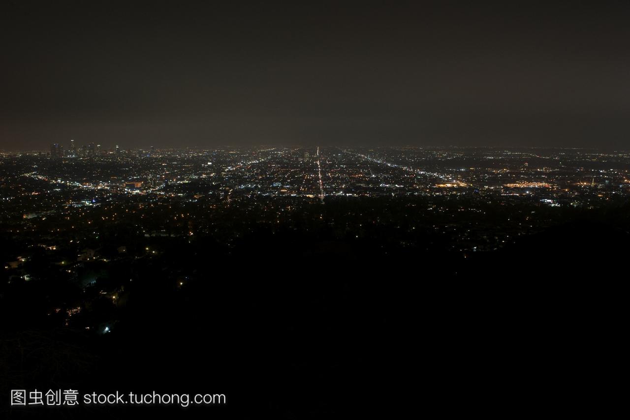 美国加州洛杉矶,夜晚的城市灯光