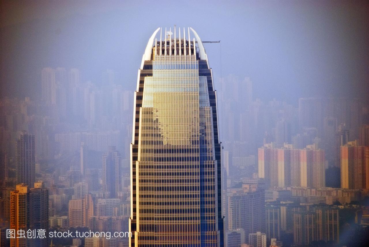 中国,机场快线和地铁公司大楼的顶部;香港
