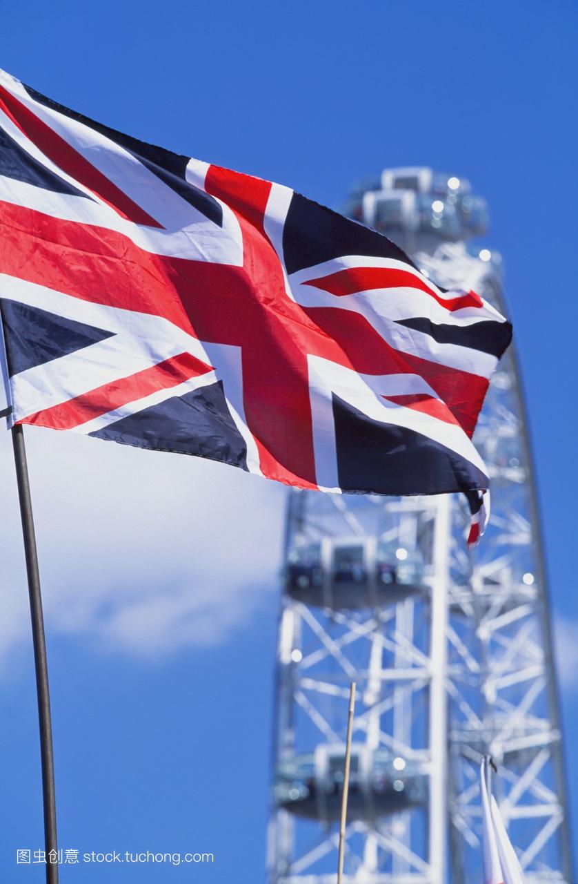 伦敦眼前的英国国旗