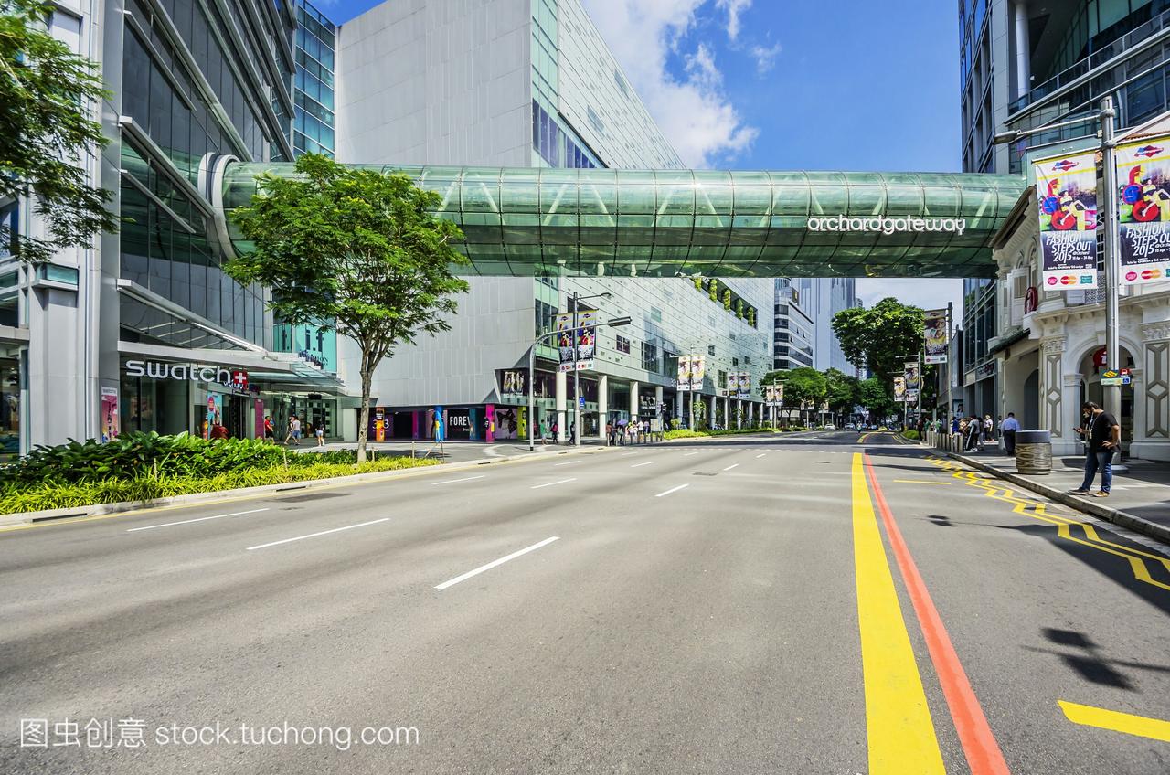 新加坡乌节路果园中央购物中心网关在大街上