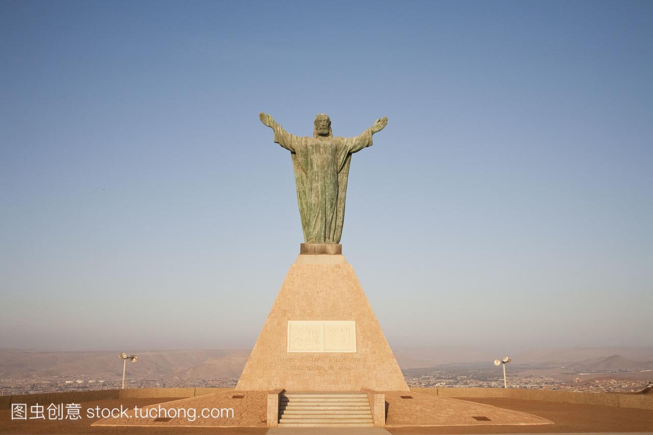 和平的基督雕像在El小丘阿里卡阿里卡和Parin