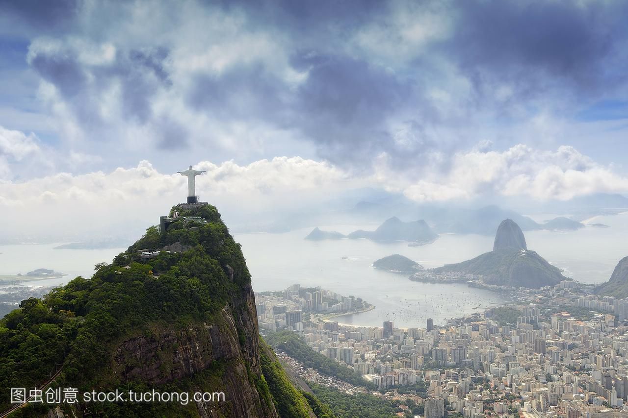 里约热内卢景观展示基督山基督和糖面包联合国